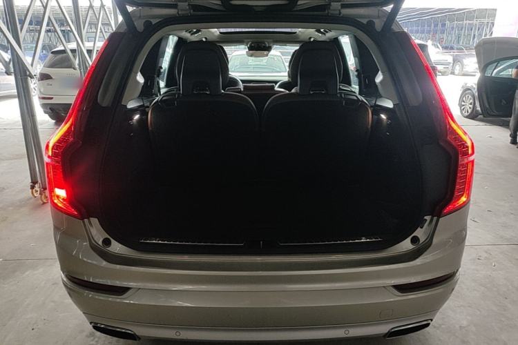 Used Volvo XC90 2018 T6 Zhiyi Edition 7-Seater Trunk