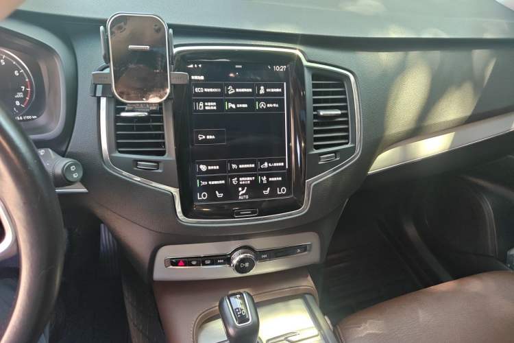 Used Volvo XC90 2019 T5 Zhiyi Edition 7-Seater China VI Audio And AC Panel