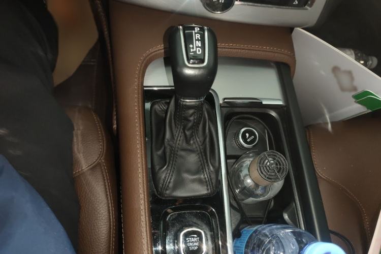 Used Volvo XC90 2019 T5 Zhiyi Edition 5-Seater China V Standard Audio And AC Panel