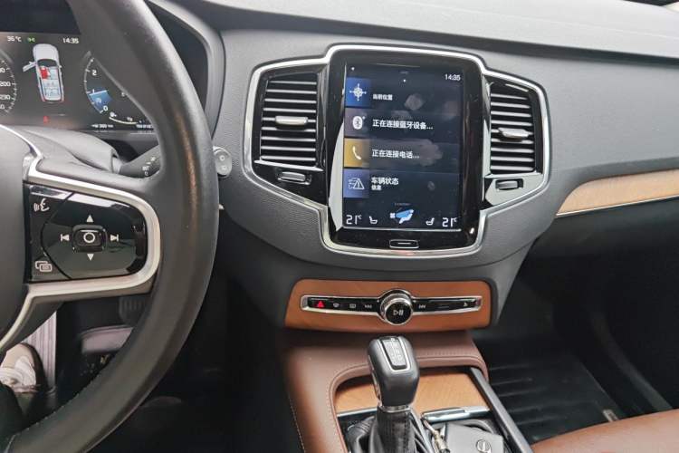 Used Volvo XC90 2019 T6 Zhiyi Edition 7-Seater China V Emission Standard Audio And AC Panel