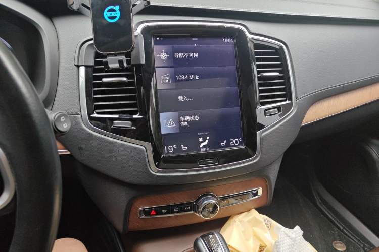 Used Volvo XC90 2019 T6 Luxury Edition 7-seater China V Standard Audio And AC Panel
