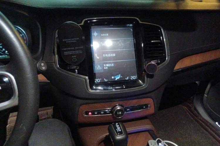 Used Volvo XC90 2019 T6 Zhiya Edition 7-Seater China VI Standard Audio And AC Panel