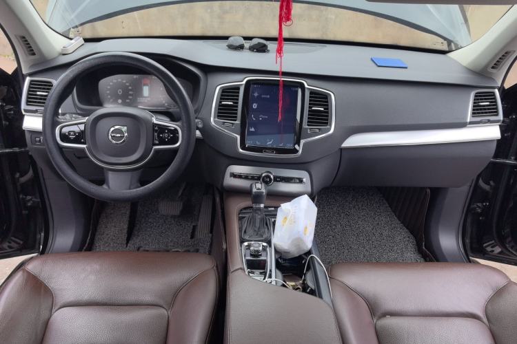 Used Volvo XC90 2019 T5 Zhiyi Edition 5-Seater China VI Standard Center Console