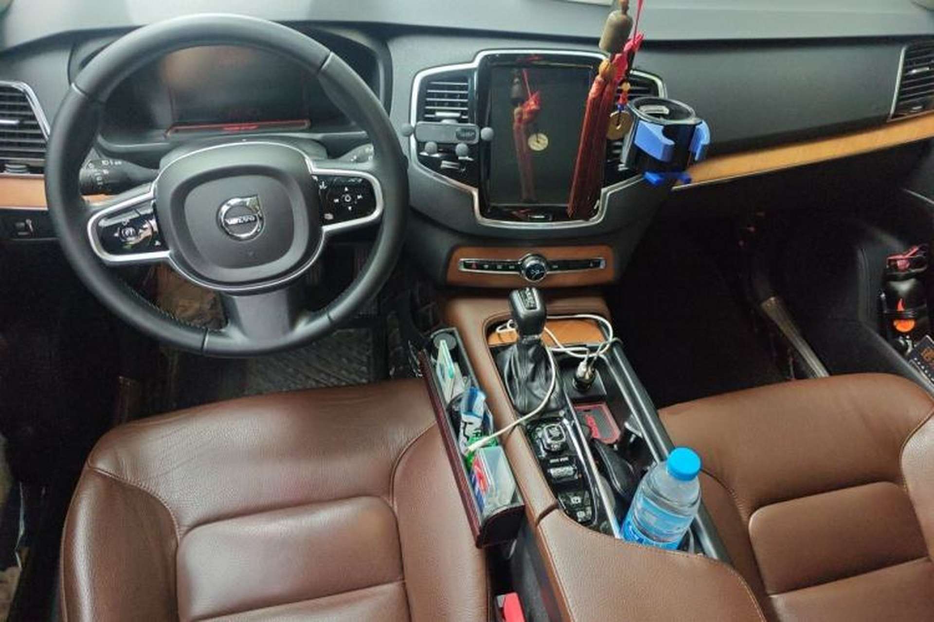 Used Volvo XC90 2019 T6 Zhiyi Edition 7-Seater China V Emission Standard Center Console