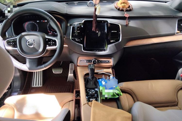 Used Volvo XC90 2019 T6 ZhiZun Edition 7-Seater China V Standard Center Console