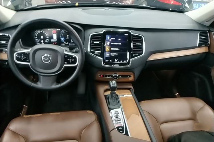 Used Volvo XC90 2019 T6 Zhiyi Edition 7-Seater China V Emission Standard Center Console