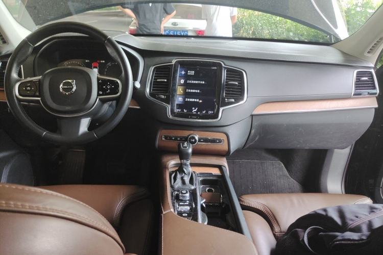 Used Volvo XC90 2019 T6 Luxury Edition 7-seater China V Standard Center Console
