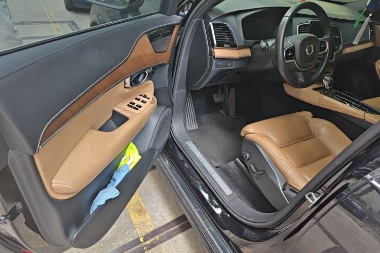 Used Volvo XC90 2019 T6 Luxury Edition 7-seater China V Standard Driver Seat