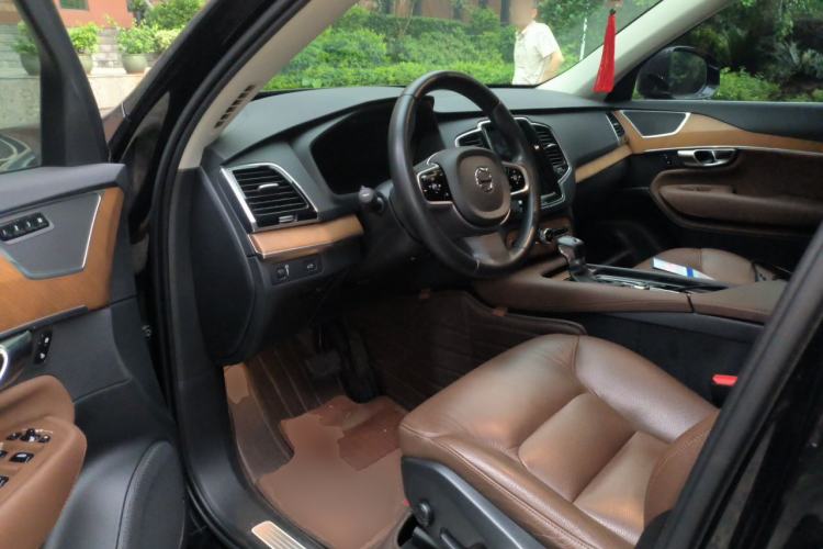 Used Volvo XC90 2019 T6 Zhiyi Edition 7-Seater China V Emission Standard Driver Seat