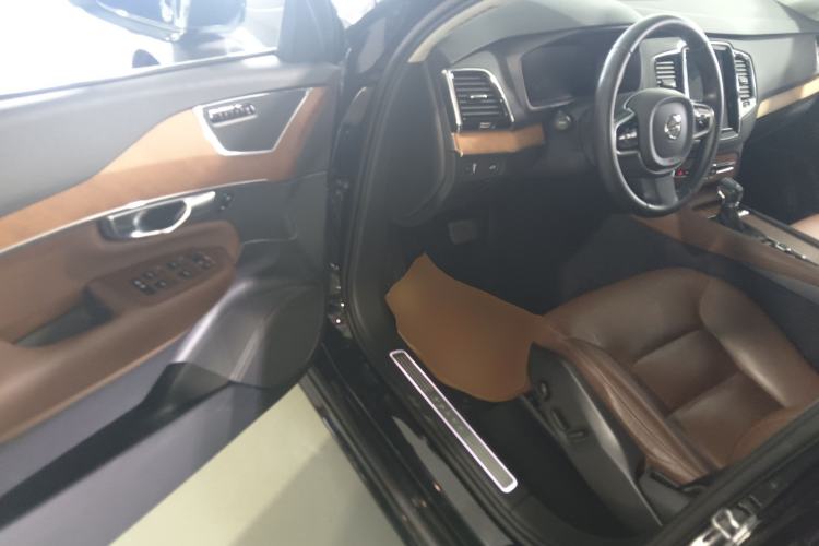 Used Volvo XC90 2019 T6 Zhiyi Edition 7-Seater China V Emission Standard Driver Seat