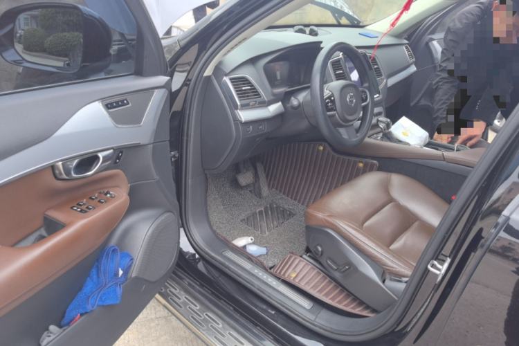 Used Volvo XC90 2019 T5 Zhiyi Edition 5-Seater China VI Standard Driver Seat