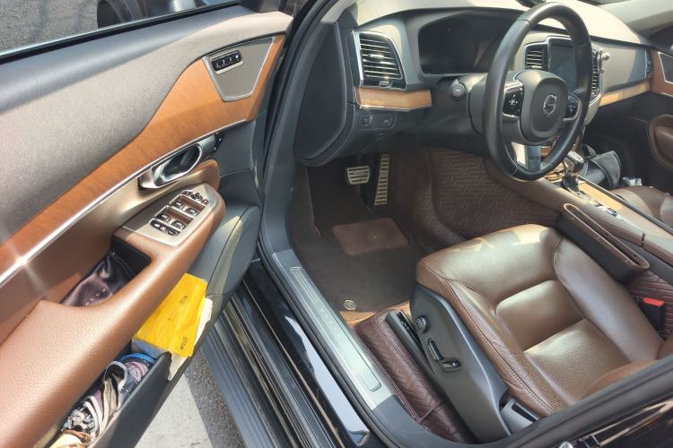 Used Volvo XC90 2019 T6 Zhiyi Edition 7-Seater China V Emission Standard Driver Seat