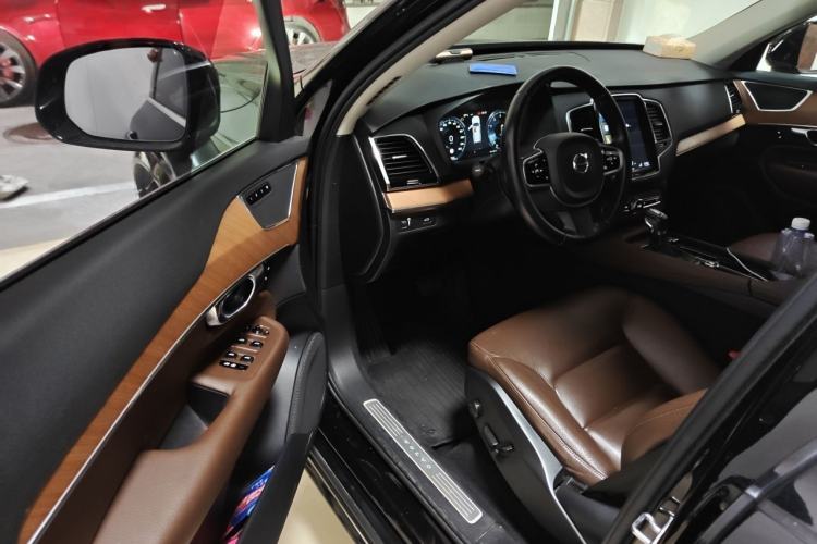 Used Volvo XC90 2019 T6 Zhiyi Edition 7-Seater China VI Standard Driver Seat