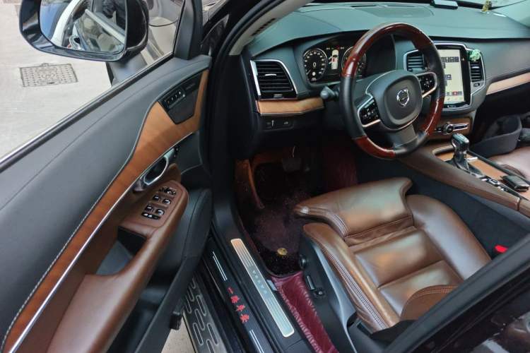 Used Volvo XC90 2019 T6 Zhiya Edition 7-Seater China VI Standard Driver Seat