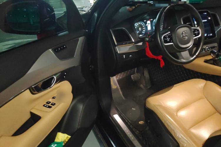 Used Volvo XC90 2019 T5 Zhiyi Edition 5-Seater China V Standard Driver Seat
