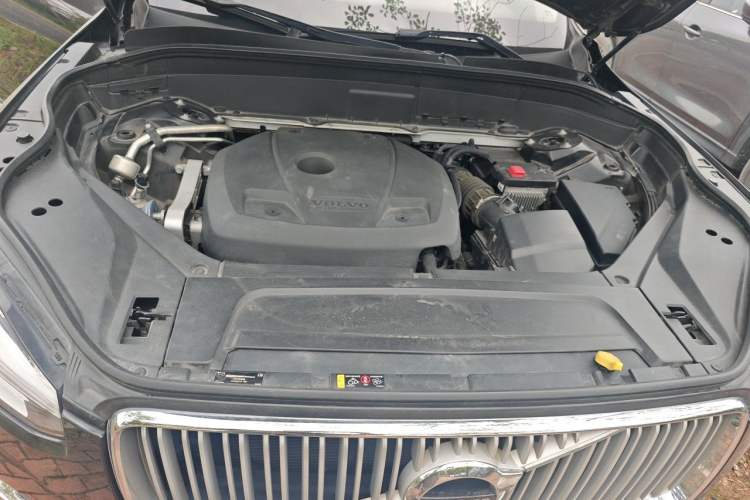 Used Volvo XC90 2019 T6 Zhiyi Edition 7-Seater China V Emission Standard Engine Bay
