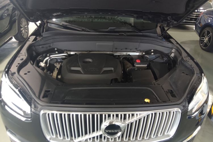 Used Volvo XC90 2019 T6 Zhiyi Edition 7-Seater China V Emission Standard Engine Bay