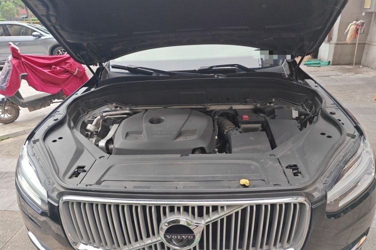 Used Volvo XC90 2019 T6 Luxury Edition 7-seater China V Standard Engine Bay