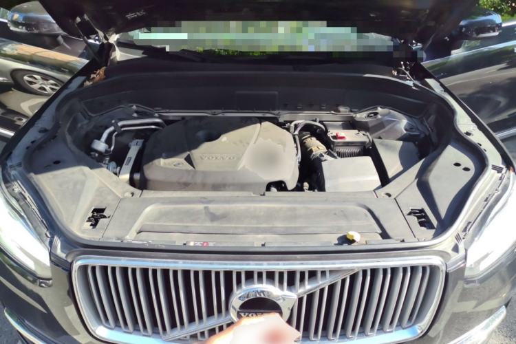 Used Volvo XC90 2019 T6 Zhiyi Edition 7-Seater China V Emission Standard Engine Bay