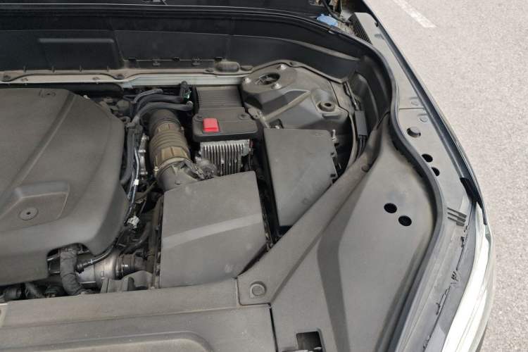 Used Volvo XC90 2019 T6 Zhiyi Edition 7-Seater China V Emission Standard Engine Bay Left