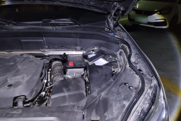 Used Volvo XC90 2019 T6 Zhiya Edition 7-Seater China VI Standard Engine Bay Left
