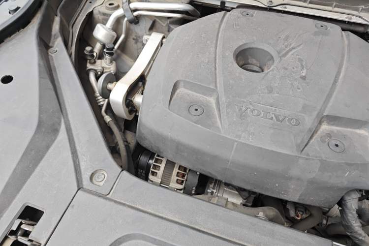 Used Volvo XC90 2019 T6 Zhiyi Edition 7-Seater China V Emission Standard Engine Bay Right
