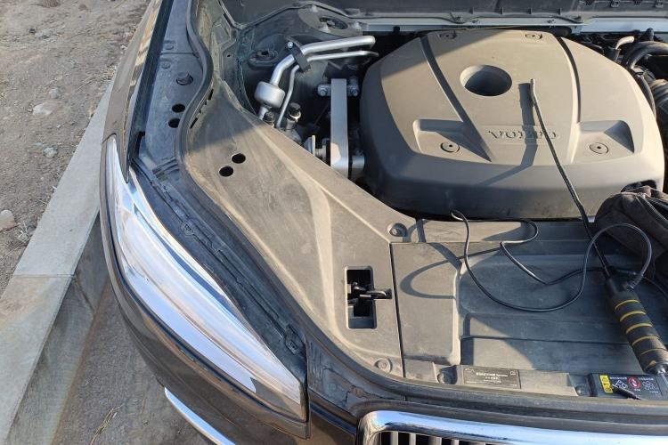 Used Volvo XC90 2019 T6 Zhiyi Edition 7-Seater China V Emission Standard Engine Bay Right