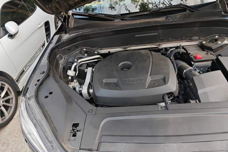 Used Volvo XC90 2019 T5 Zhiyi Edition 7-Seater China V Emission Standard Engine Bay Right