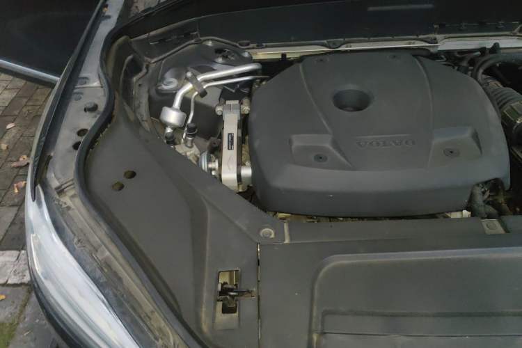 Used Volvo XC90 2019 T6 Zhiyi Edition 7-Seater China V Emission Standard Engine Bay Right