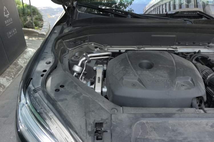 Used Volvo XC90 2019 T6 Luxury Edition 7-seater China V Standard Engine Bay Right