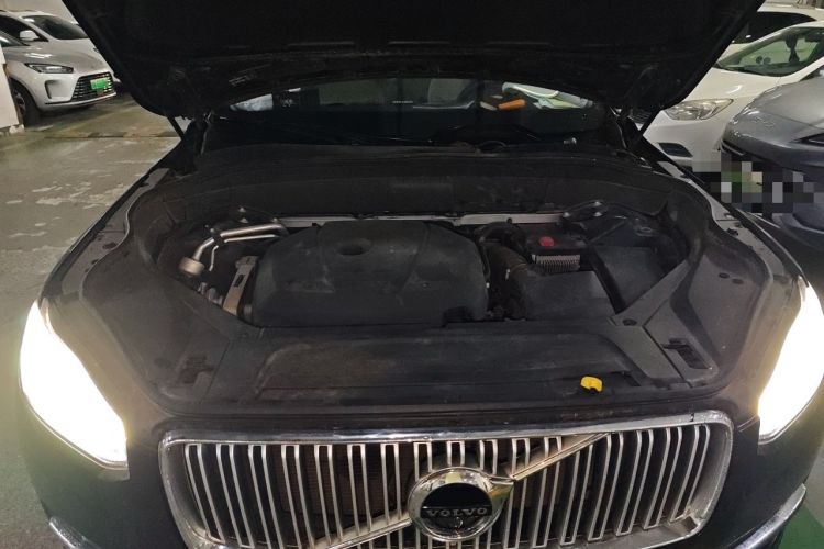 Used Volvo XC90 2019 T6 Zhiyi Edition 7-Seater China V Emission Standard Engine Bay