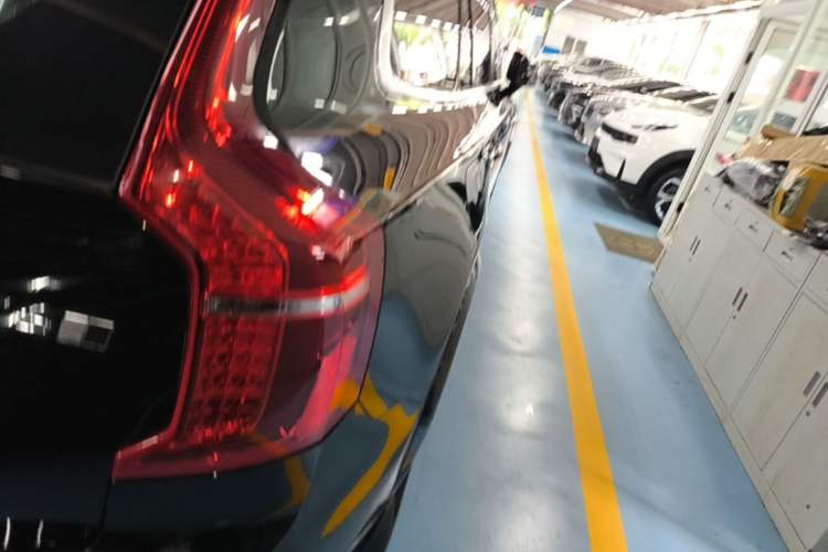 Used Volvo XC90 2019 T6 Zhiyi Edition 7-Seater China V Emission Standard Exterior 3