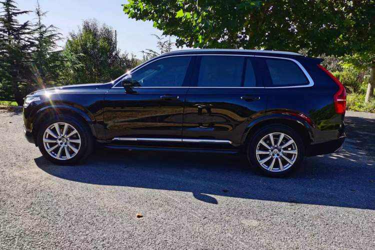 Used Volvo XC90 2019 T5 Zhiyi Edition 5-Seater China VI Standard Exterior 3