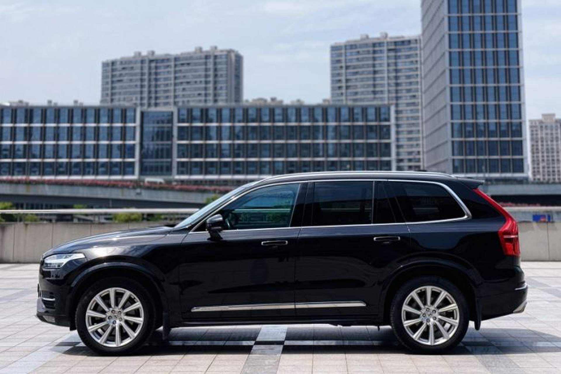 Used Volvo XC90 2019 T5 Zhiyi Edition 5-Seater China VI Standard Exterior 3