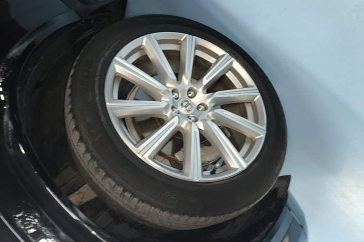 Used Volvo XC90 2019 T6 Zhiyi Edition 7-Seater China V Emission Standard Exterior 4