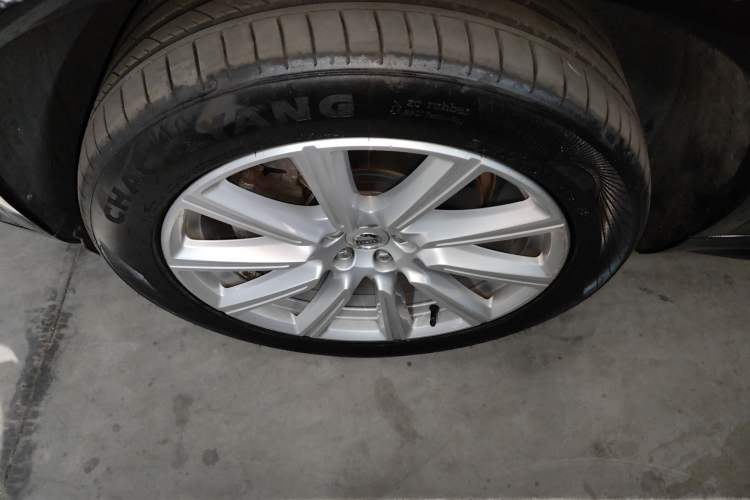 Used Volvo XC90 2019 T5 Zhiyi Edition 5-Seater China VI Standard Exterior 7