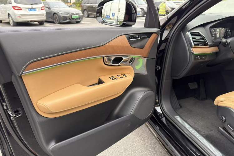 Used Volvo XC90 2019 T6 Zhiya Edition 7-Seater China VI Standard Exterior 8