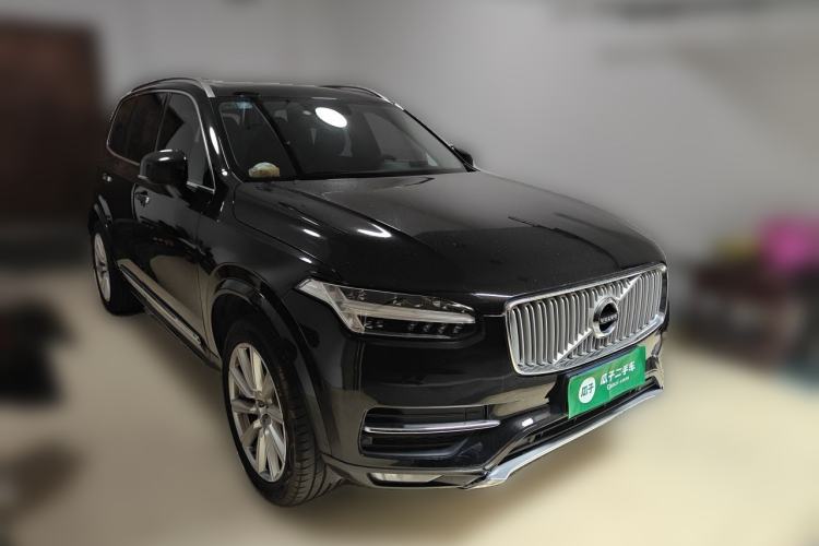 Used Volvo XC90 2019 T6 Zhiyi Edition 7-Seater China VI Standard Front Right 45 Deg
