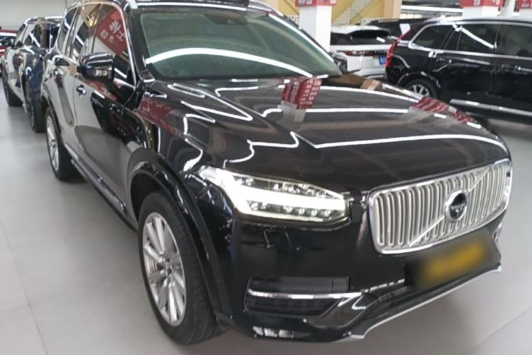 Used Volvo XC90 2019 T6 Zhiya Edition 7-Seater China VI Standard Front Right 45 Deg
