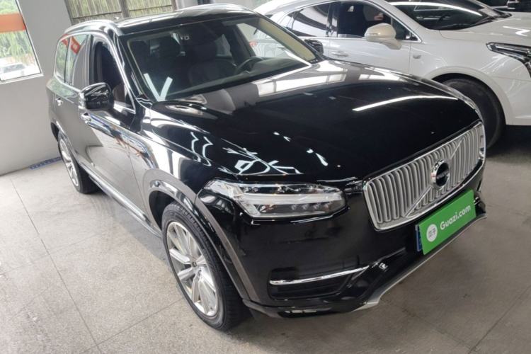 Used Volvo XC90 2019 T5 Zhiyi Edition 7-Seater China VI Front Right 45 Deg