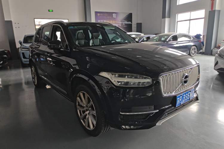 Used Volvo XC90 2019 T5 Zhiyi Edition 7-Seater China V Emission Standard Front Right 45 Deg