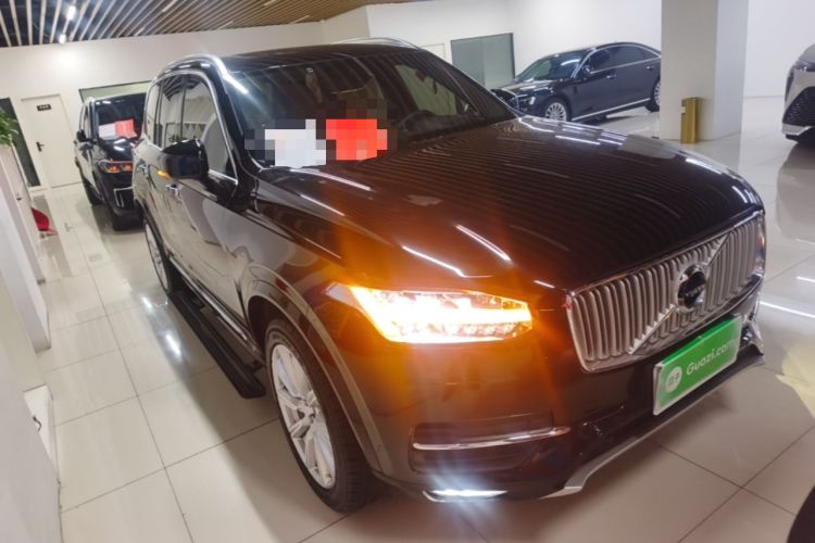 Used Volvo XC90 2019 T5 Zhiyi Edition 5-Seater China VI Standard Front Right 45 Deg
