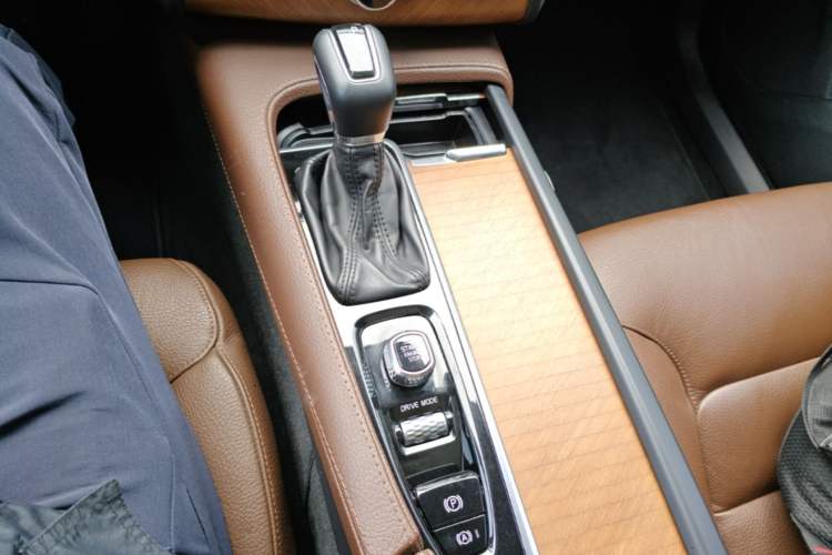 Used Volvo XC90 2019 T6 Zhiyi Edition 7-Seater China VI Standard Gear Lever