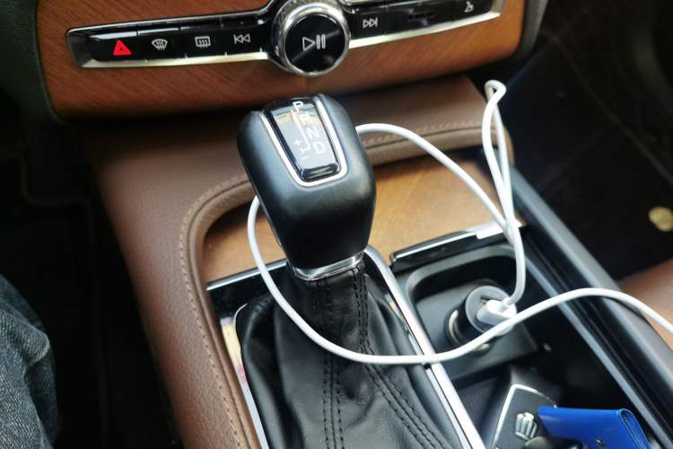 Used Volvo XC90 2019 T6 Zhiyi Edition 7-Seater China VI Standard Gear Lever