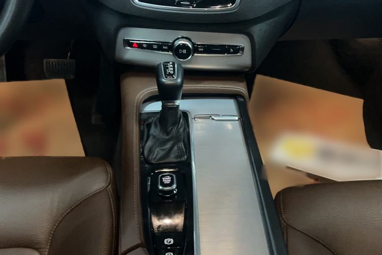 Used Volvo XC90 2019 T5 Zhiyi Edition 7-Seater China VI Gear Lever