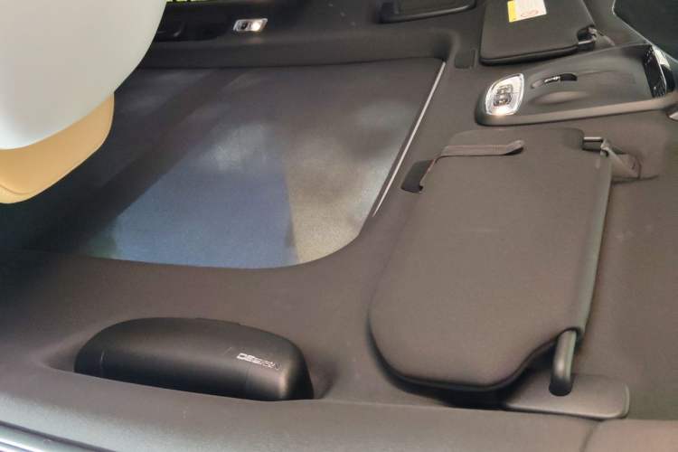 Used Volvo XC90 2019 T6 ZhiZun Edition 7-Seater China V Standard Headliner