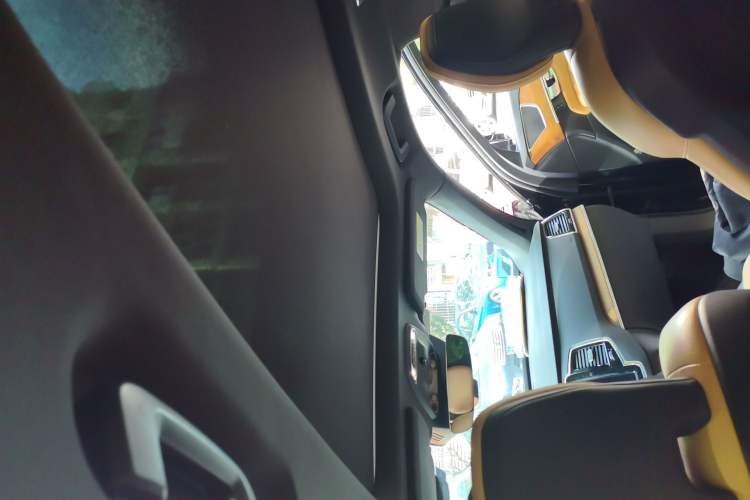 Used Volvo XC90 2019 T6 Zhiyi Edition 7-Seater China V Emission Standard Headliner