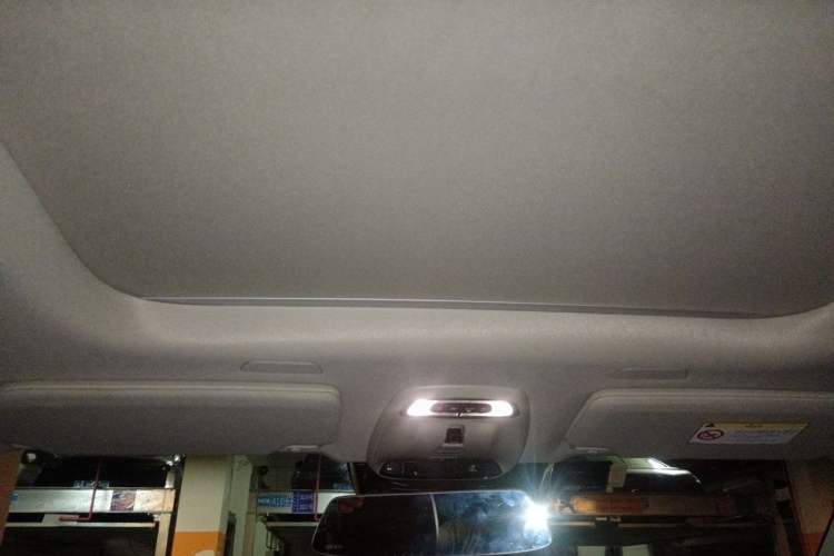 Used Volvo XC90 2019 T6 Zhiya Edition 7-Seater China VI Standard Headliner