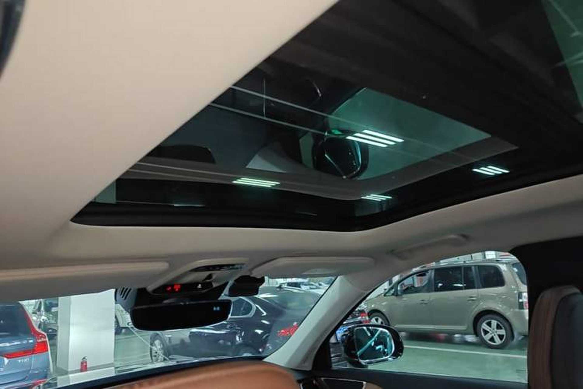 Used Volvo XC90 2019 T6 Zhiyi Edition 7-Seater China VI Standard Headliner