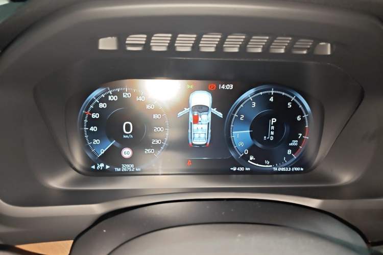 Used Volvo XC90 2019 T6 Zhiyi Edition 7-Seater China VI Standard Instrument Cluster